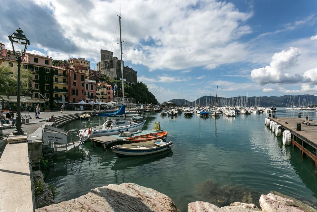 Al Molo Sea View Rooms Lerici Exterior foto
