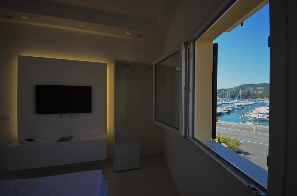 Al Molo Sea View Rooms Lerici Exterior foto